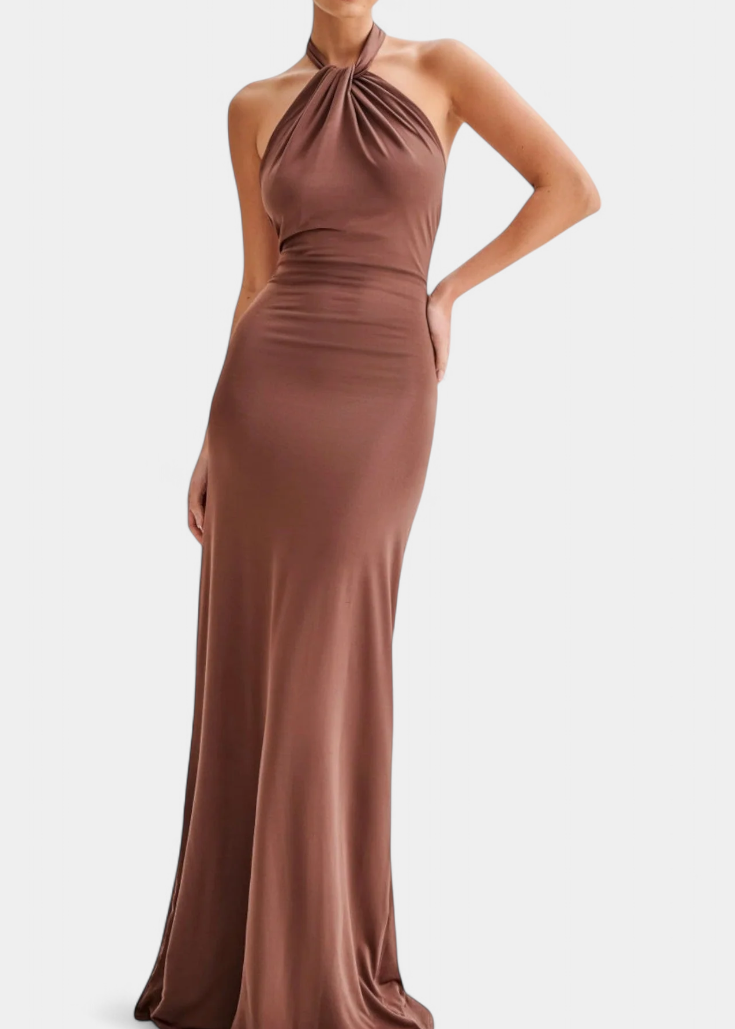 VERÓNICA | VESTIDO SEDUCTOR CON MOCHILA FRUNCIDA